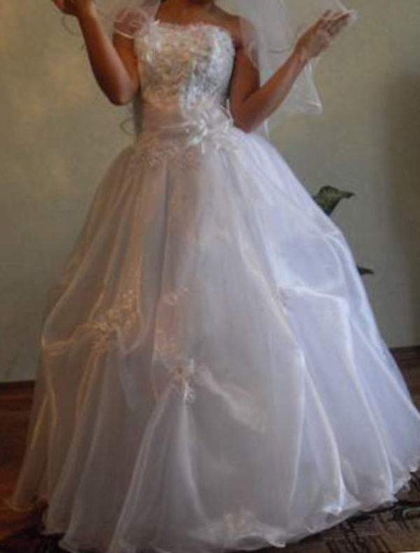 прекрасное свадебное платье